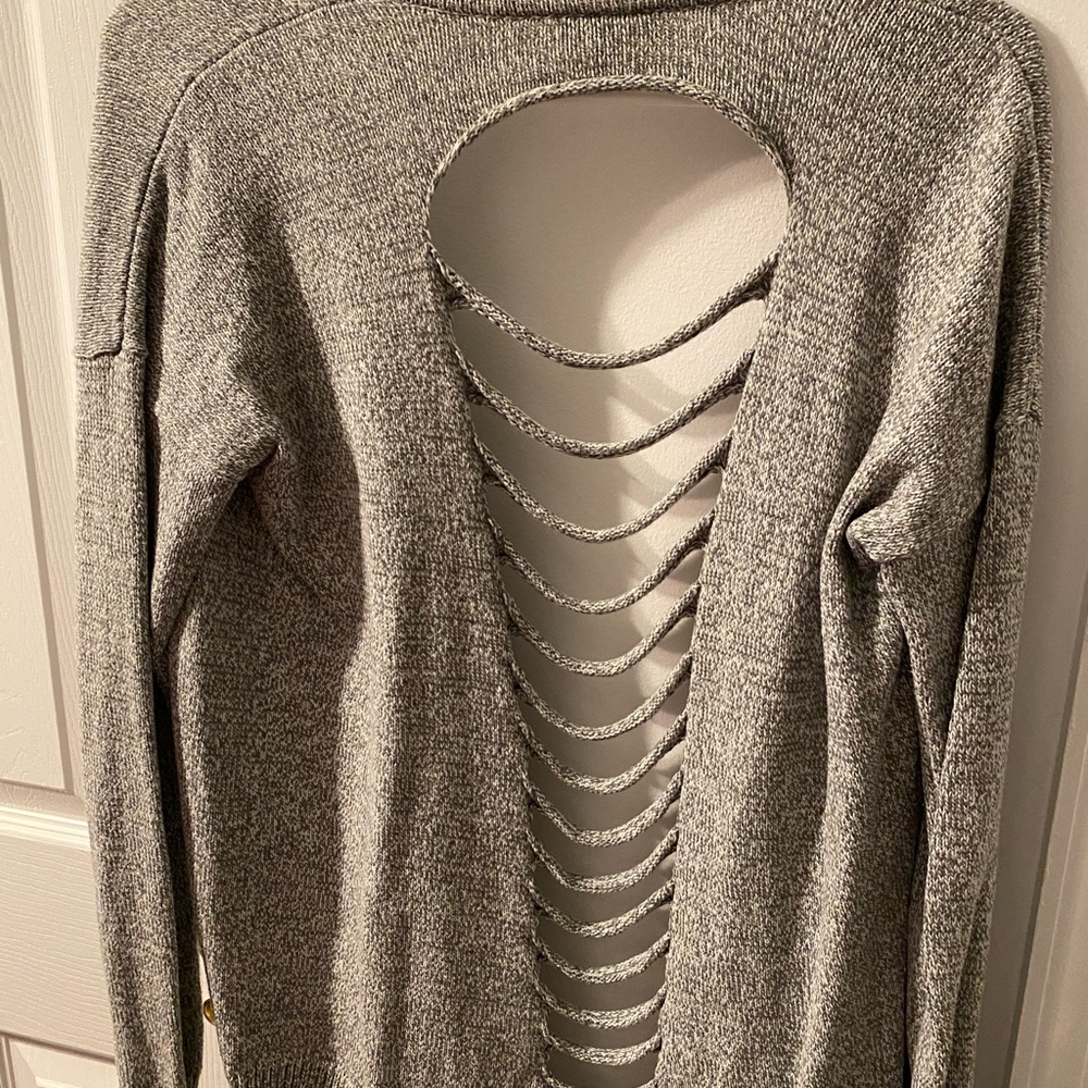 Express Sweater - Picture 3 of 3